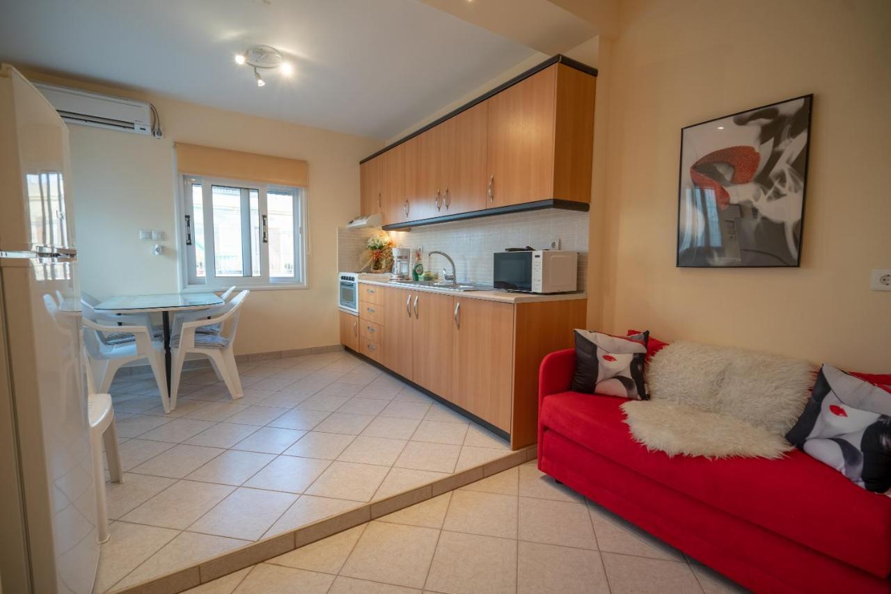 Attica Train Station 1 Bedroom 4 Pers Apartment Athene Buitenkant foto